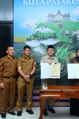 Wali Kota Zulmaeta Teken MoU dengan Perguruan Tinggi dan BNN